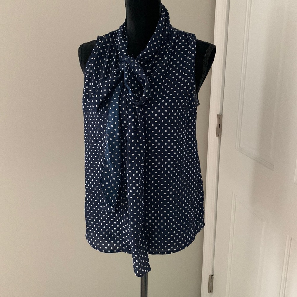 Eva Mendes work top medium navy with white dots